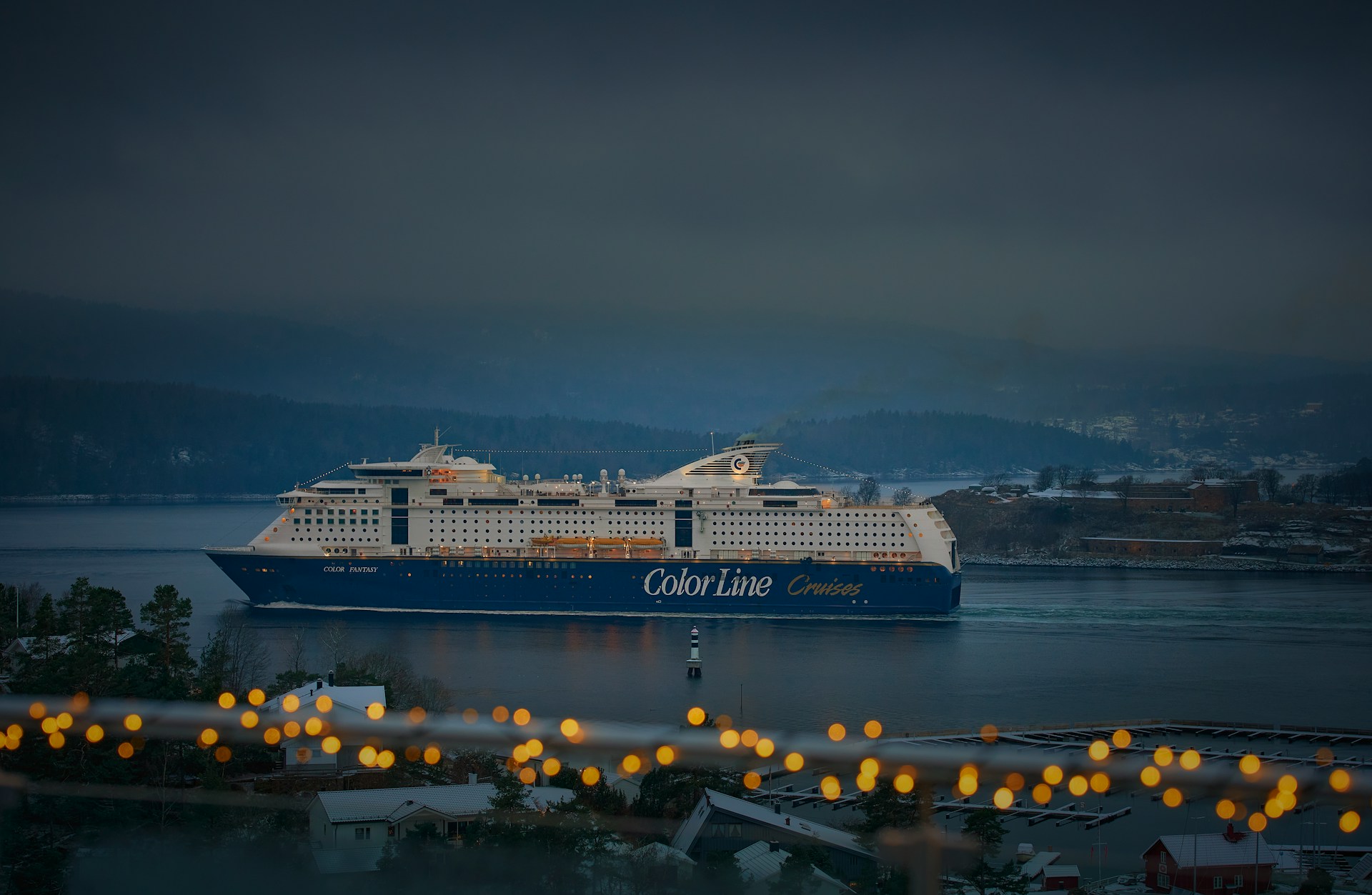 Los-mejores-cruceros-para-hacer-en-Navidad.jpg